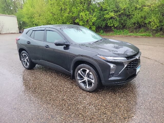 Used 2024 Chevrolet Trax RS w/ Driver Confidence Package FWD image 5