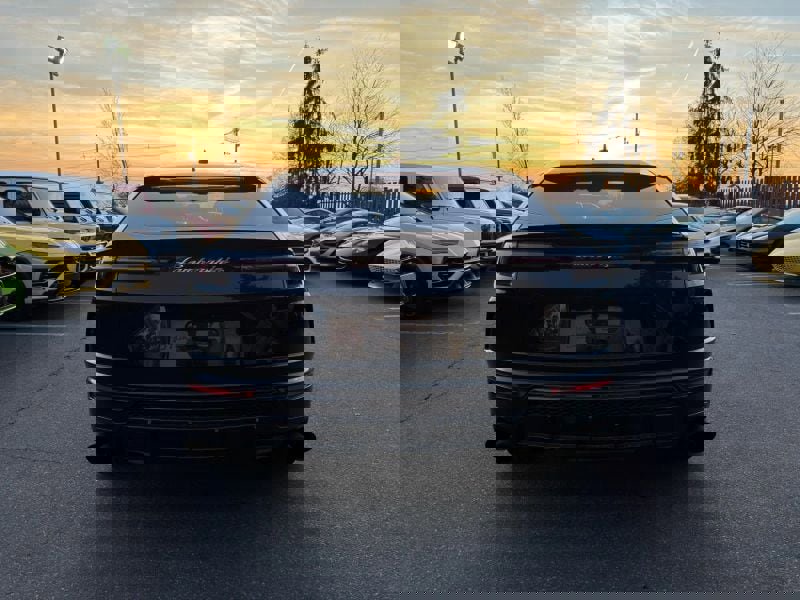 Used 2020 Lamborghini Urus Sport Utility 4D image 5