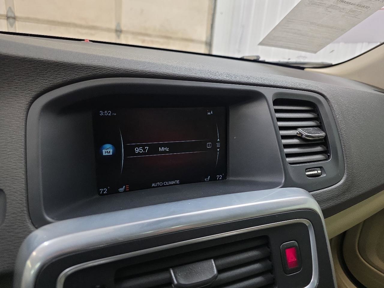 Used 2015 Volvo S60 T5 Premier image 53