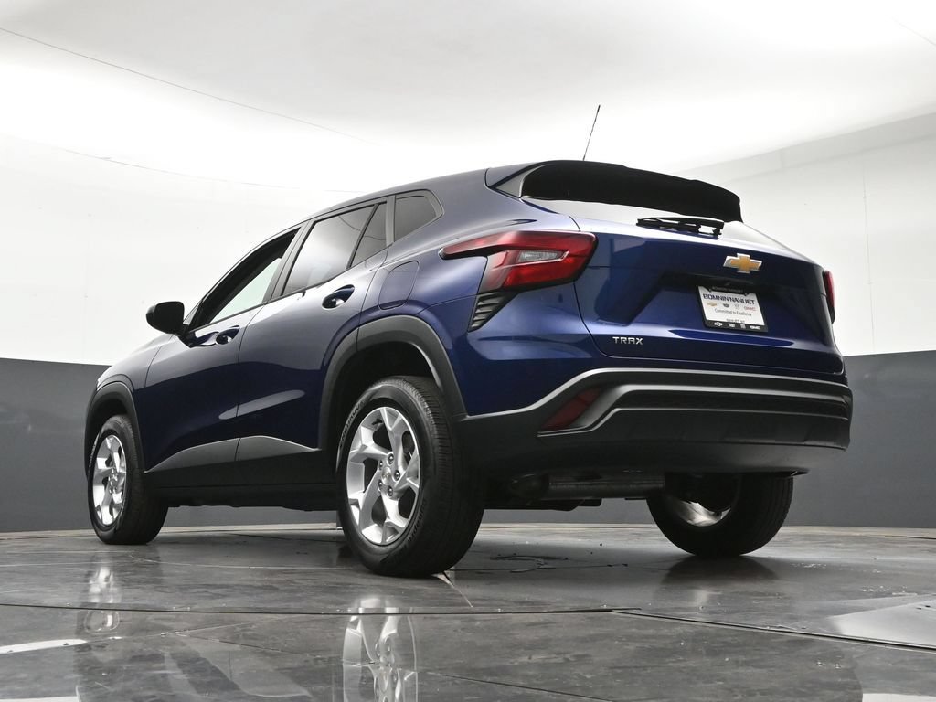 Certified 2024 Chevrolet Trax LS w/ LS Convenience Package FWD image 26