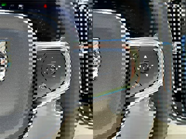 New 2026 Volvo XC40 B5 Plus w/ Protection Package Premier image 13