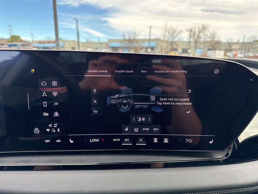 Used 2025 Audi Q6 e-tron Premium Plus w/ Premium Plus image 18