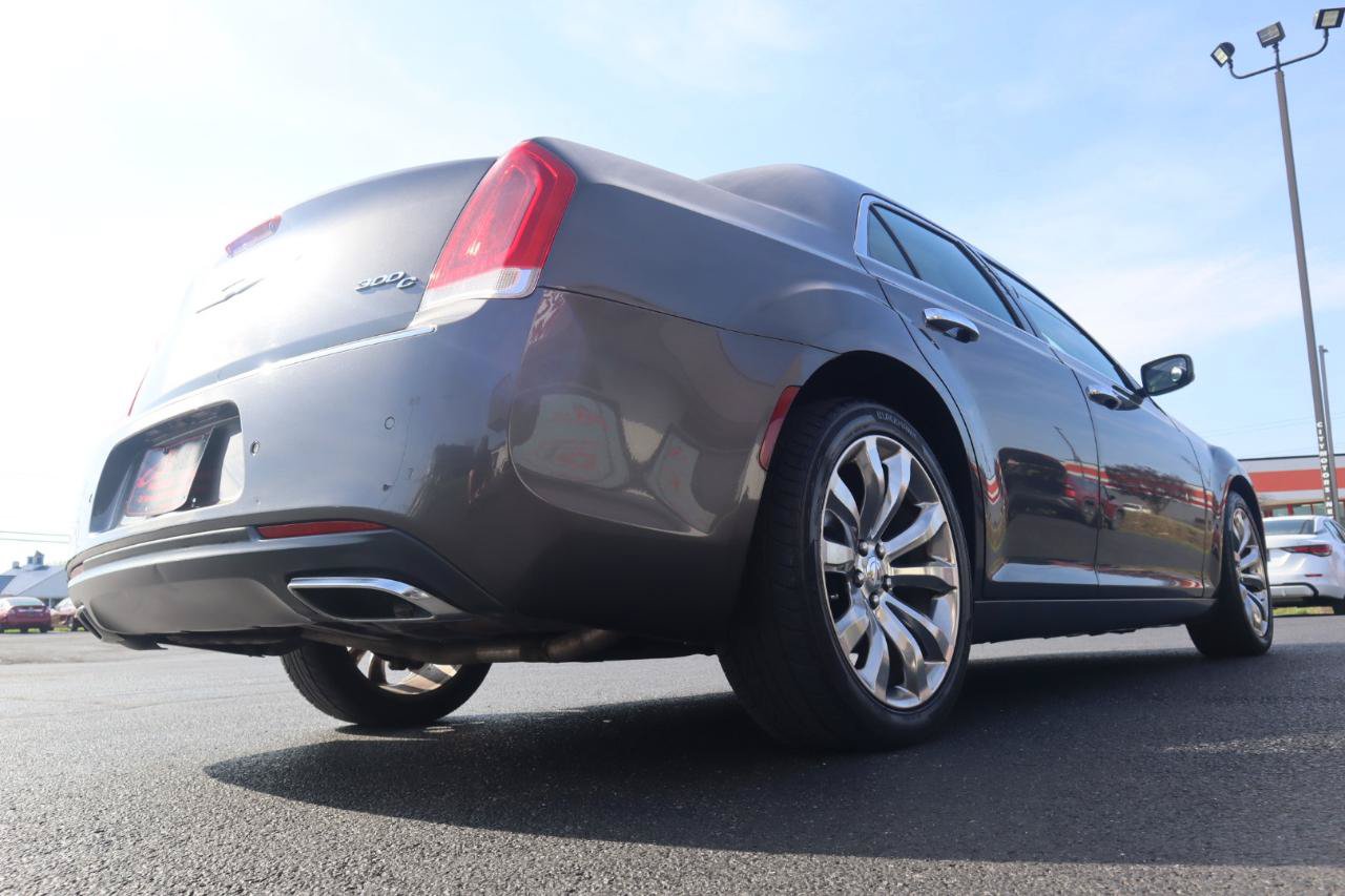 Used 2015 Chrysler 300 C w/ Light Group RWD image 19