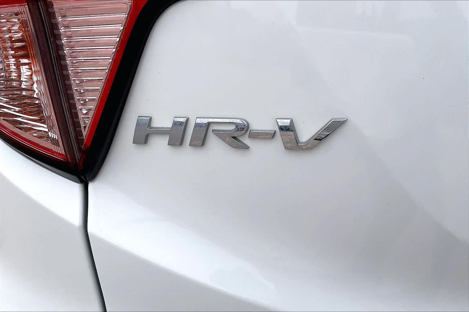 Used 2017 Honda HR-V EX-L image 9