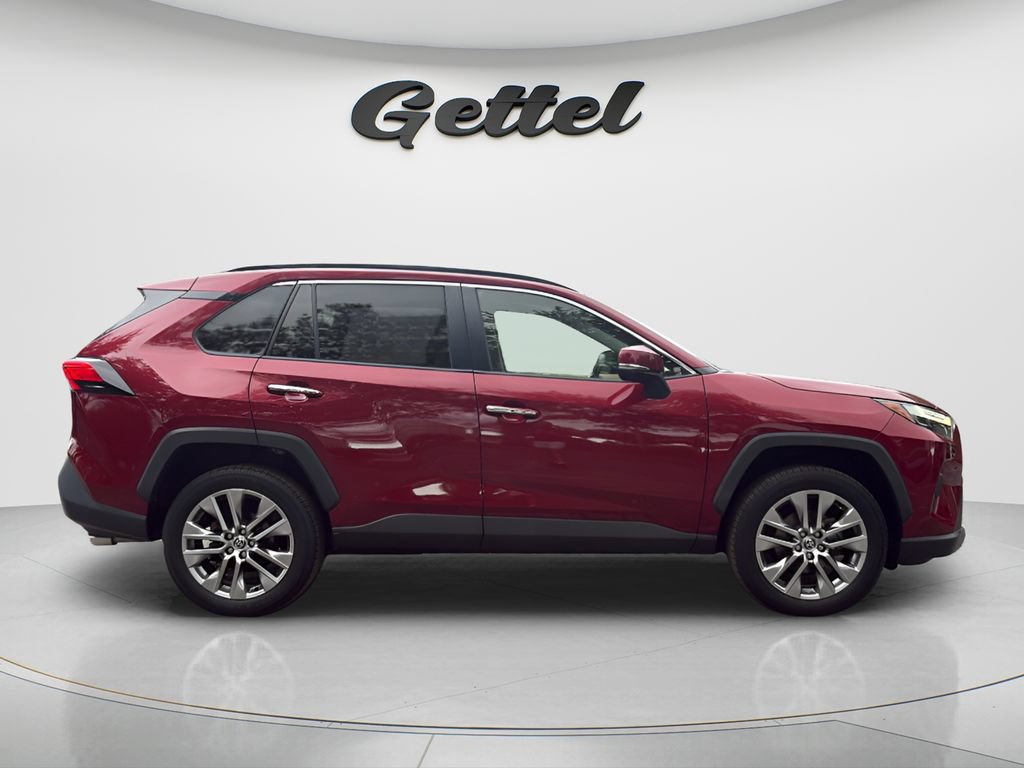 Used 2022 Toyota RAV4 Limited w/ Limited Grade Weather Package FWD image 4