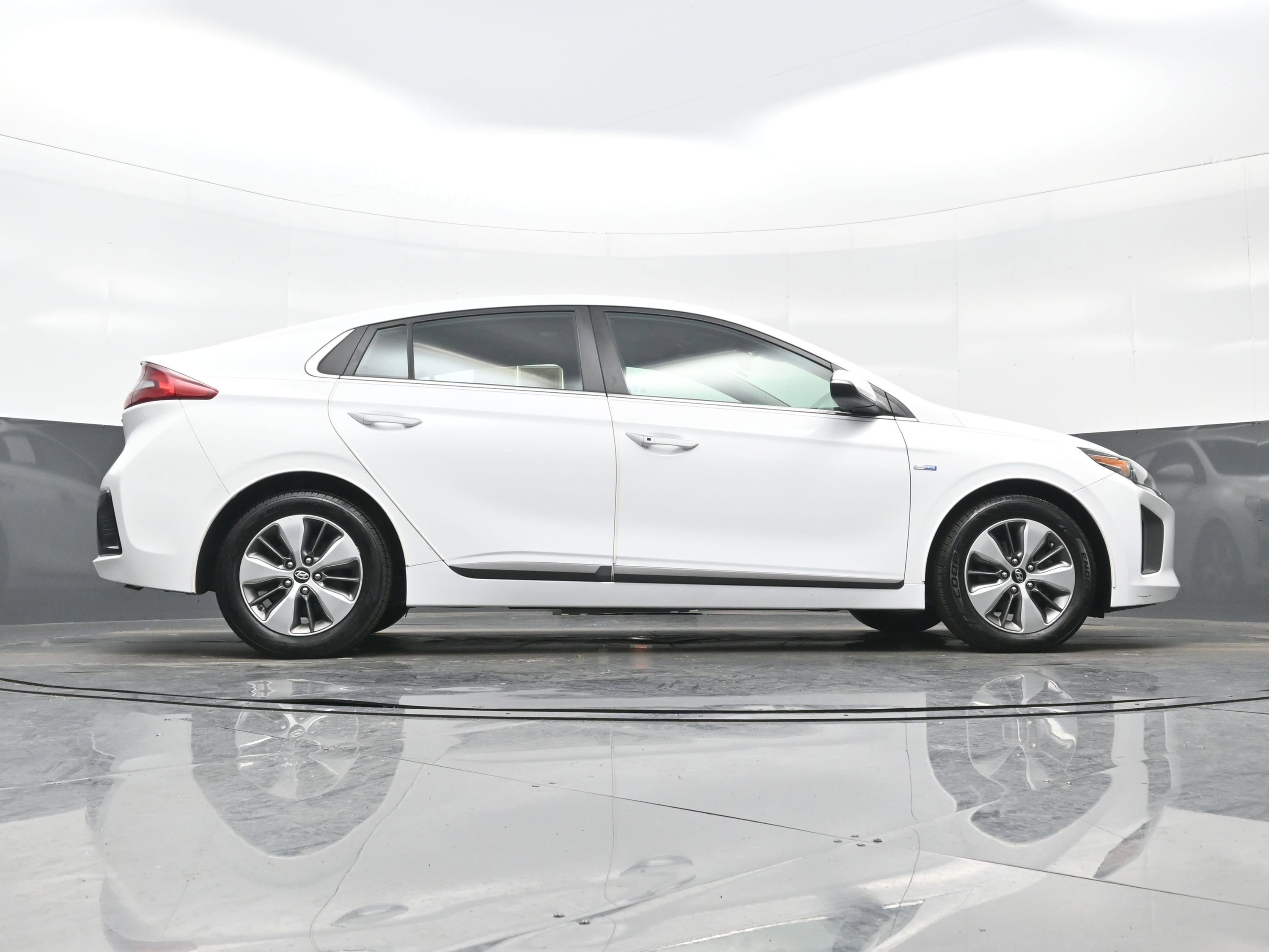 Used 2018 Hyundai Ioniq Limited w/ Ultimate Package 02 image 32