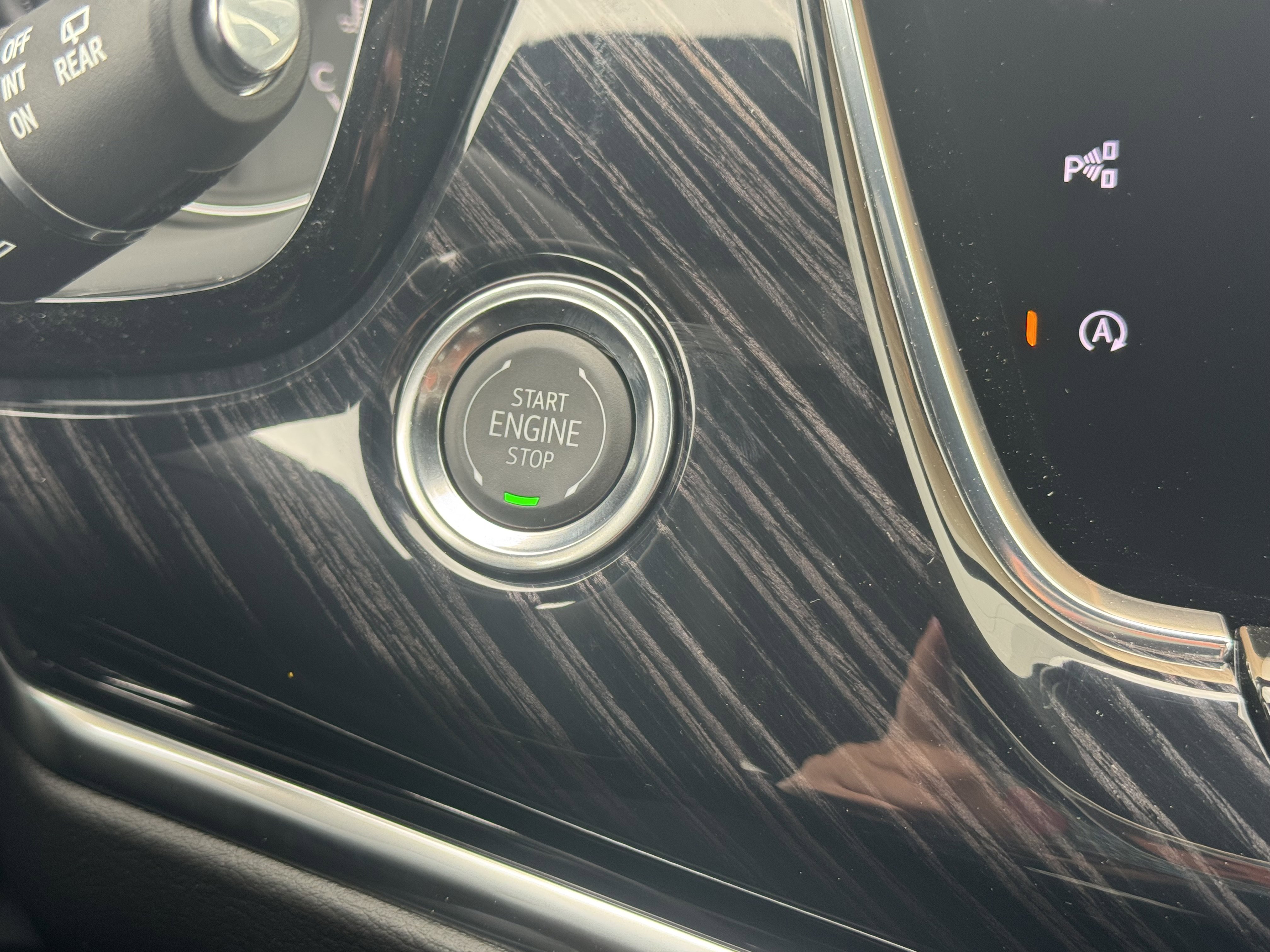 New 2025 Cadillac XT6 Premium Luxury w/ Technology Package image 28