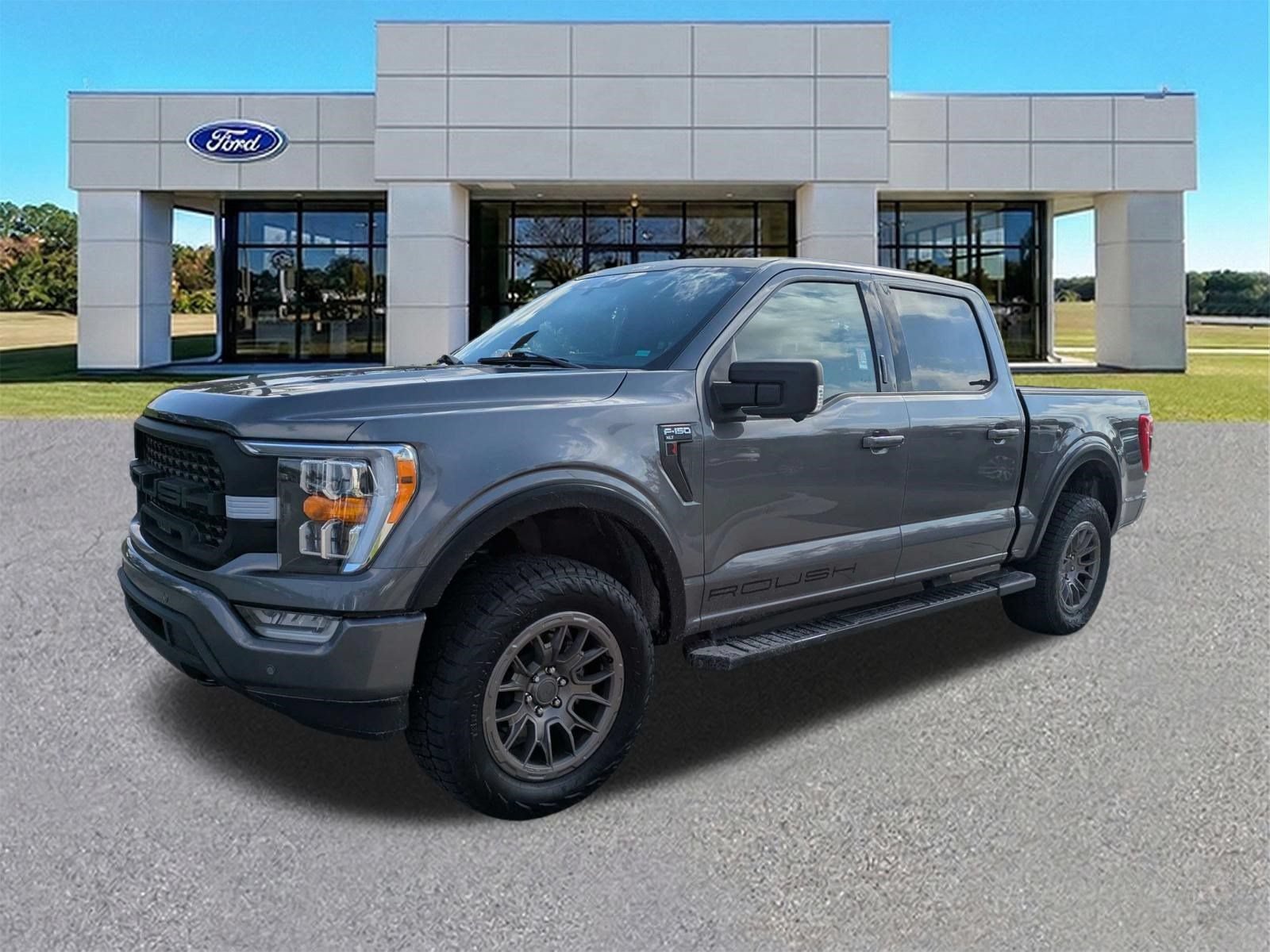 Used 2021 Ford F150 XLT w/ Equipment Group 302A High AWD/4WD image 4