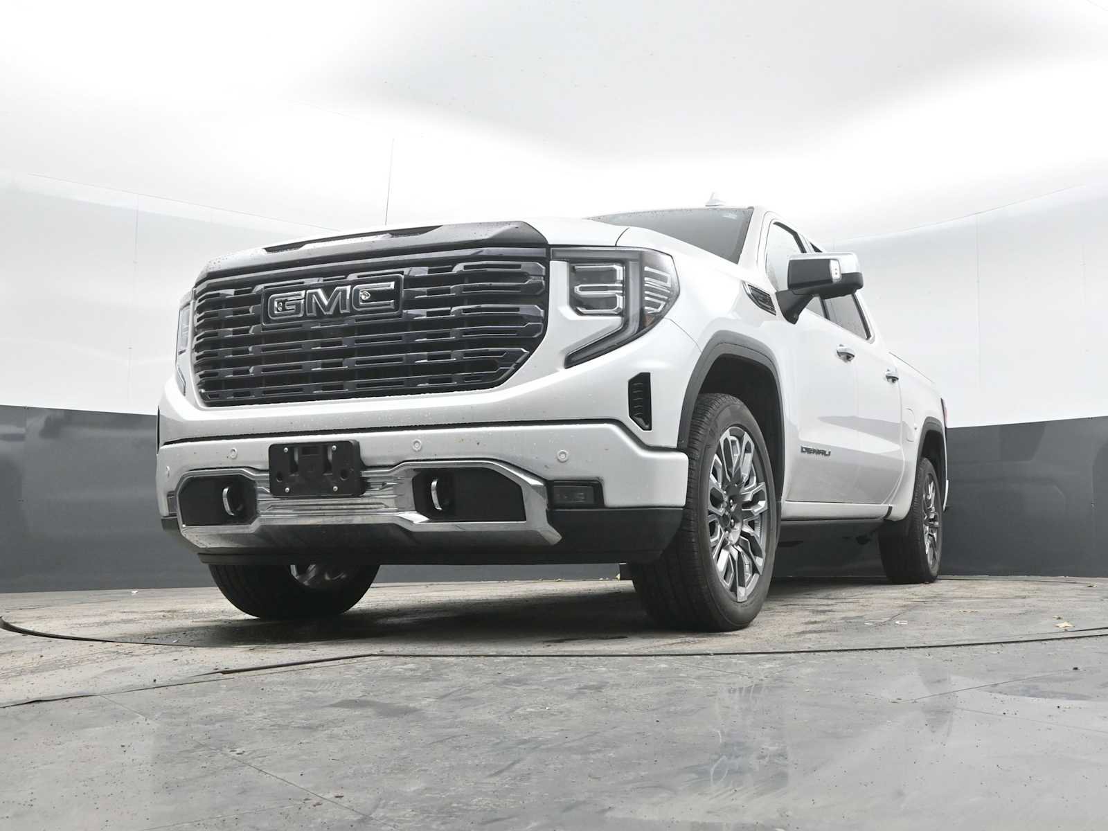 Used 2025 GMC Sierra 1500 Denali Ultimate AWD/4WD image 26