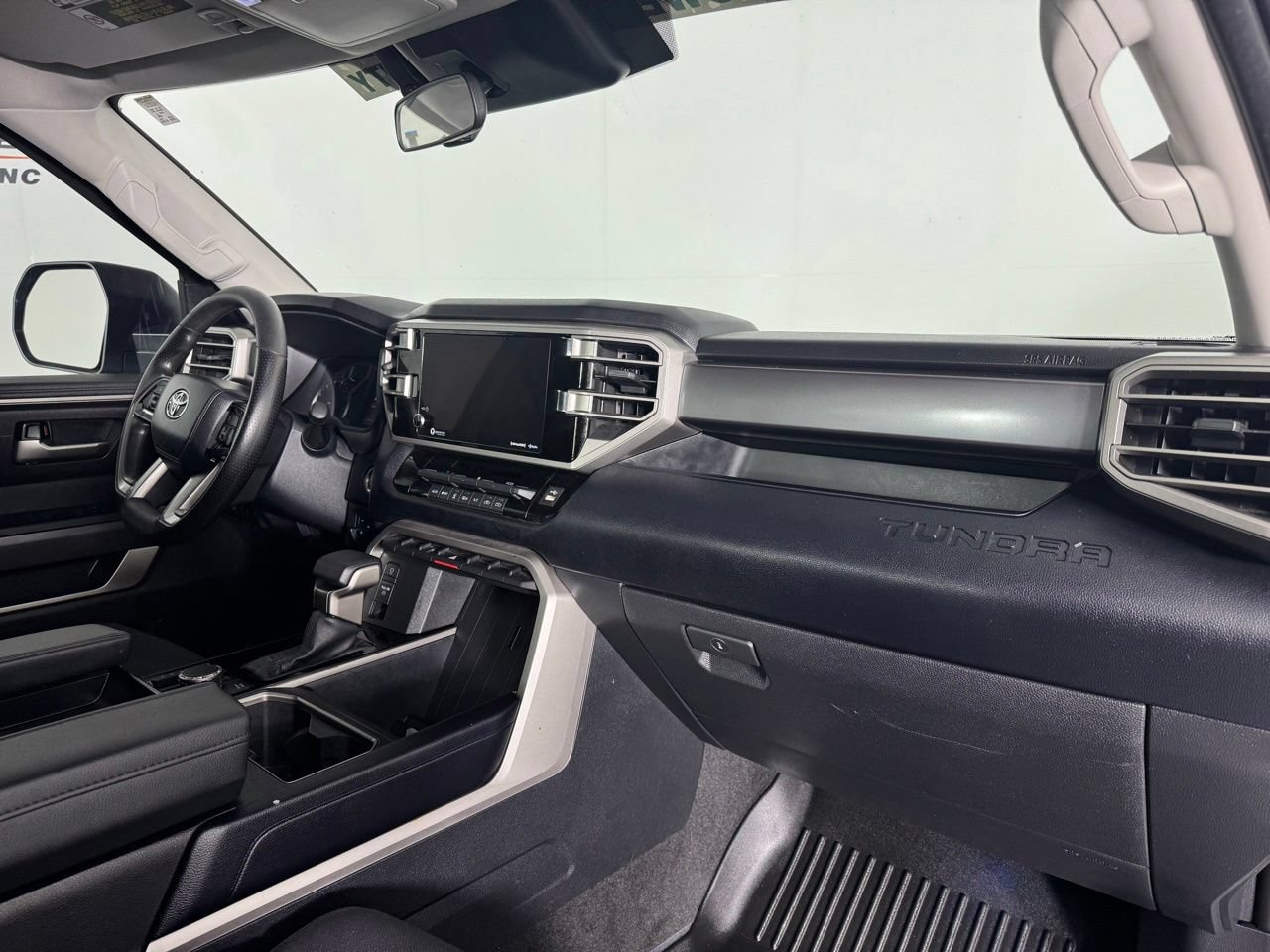 Used 2024 Toyota Tundra SR5 AWD/4WD image 36