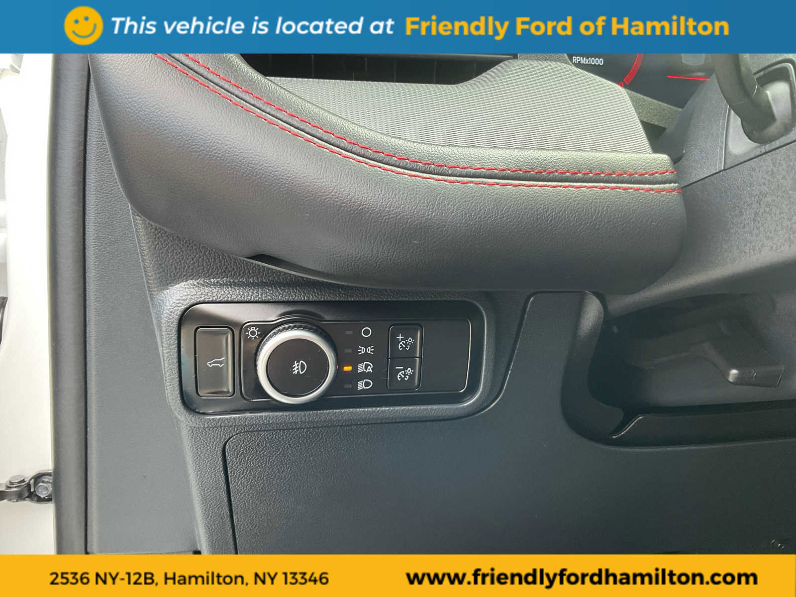 Used 2025 Ford Explorer ST-Line w/ Premium Package image 15