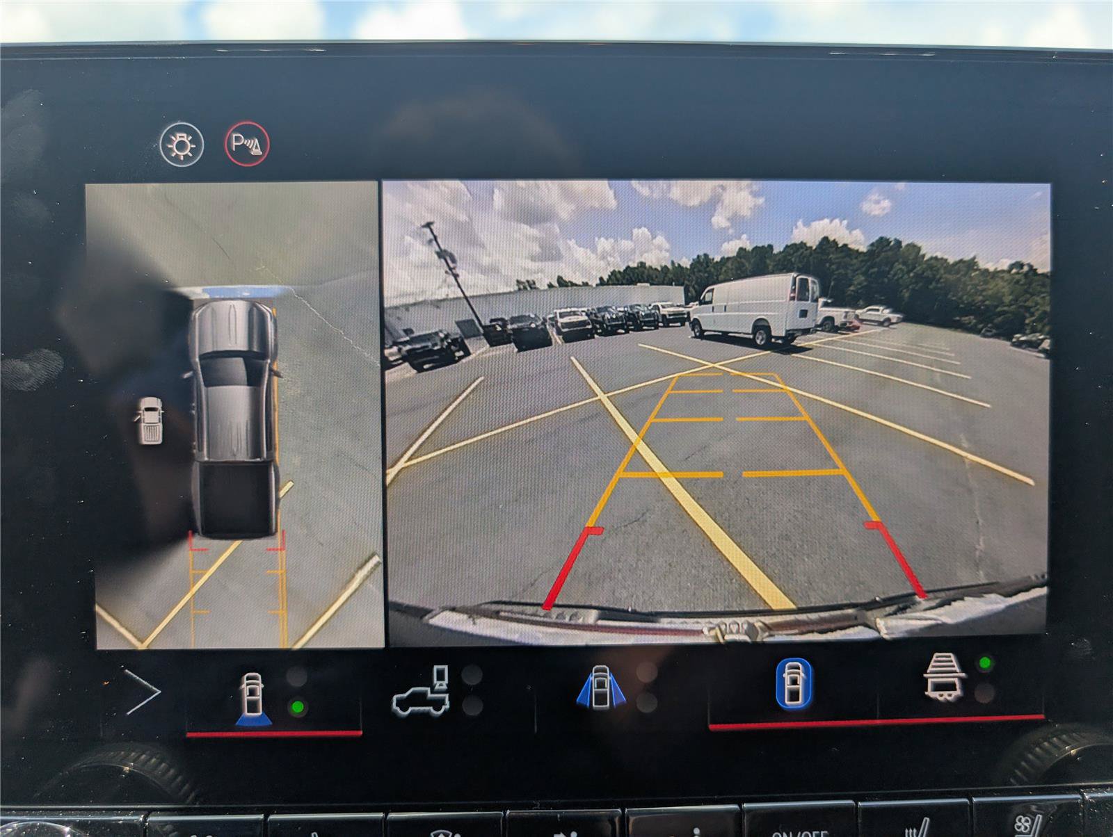 New 2026 GMC Canyon Denali AWD/4WD image 18