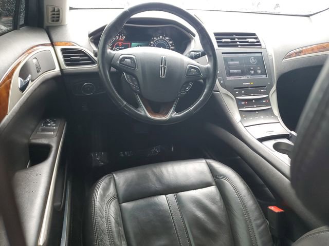 Used 2013 Lincoln MKZ FWD image 9