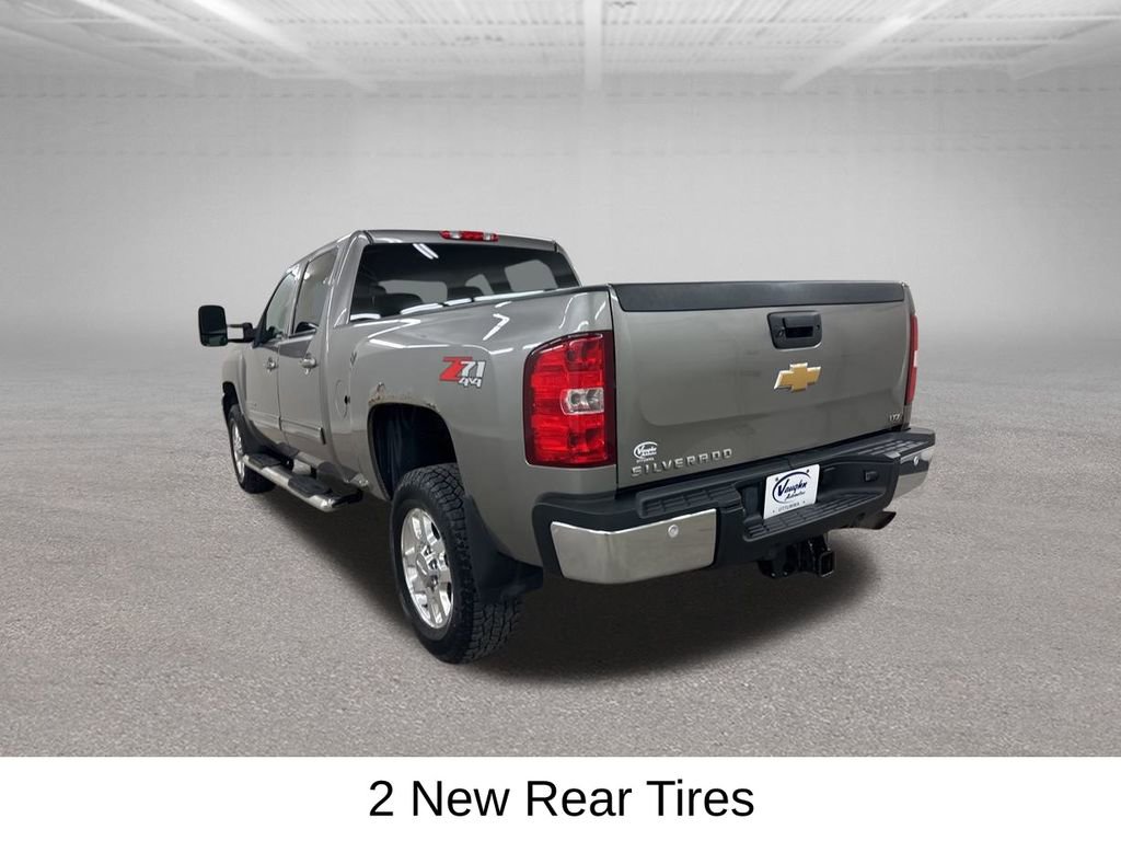 Used 2013 Chevrolet Silverado 2500 LTZ w/ LTZ Plus Package image 9