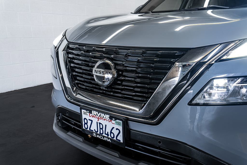 Used 2021 Nissan Rogue SL w/ Premium Package image 10