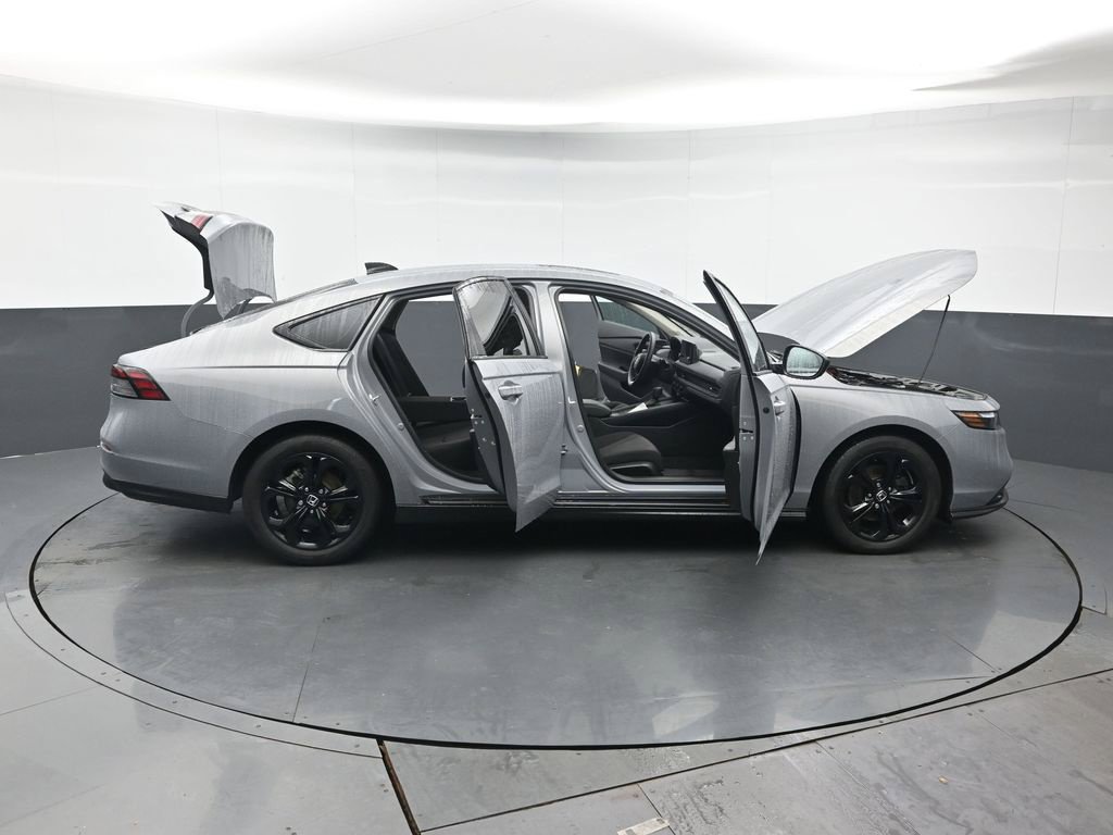 Used 2025 Honda Accord SE image 49