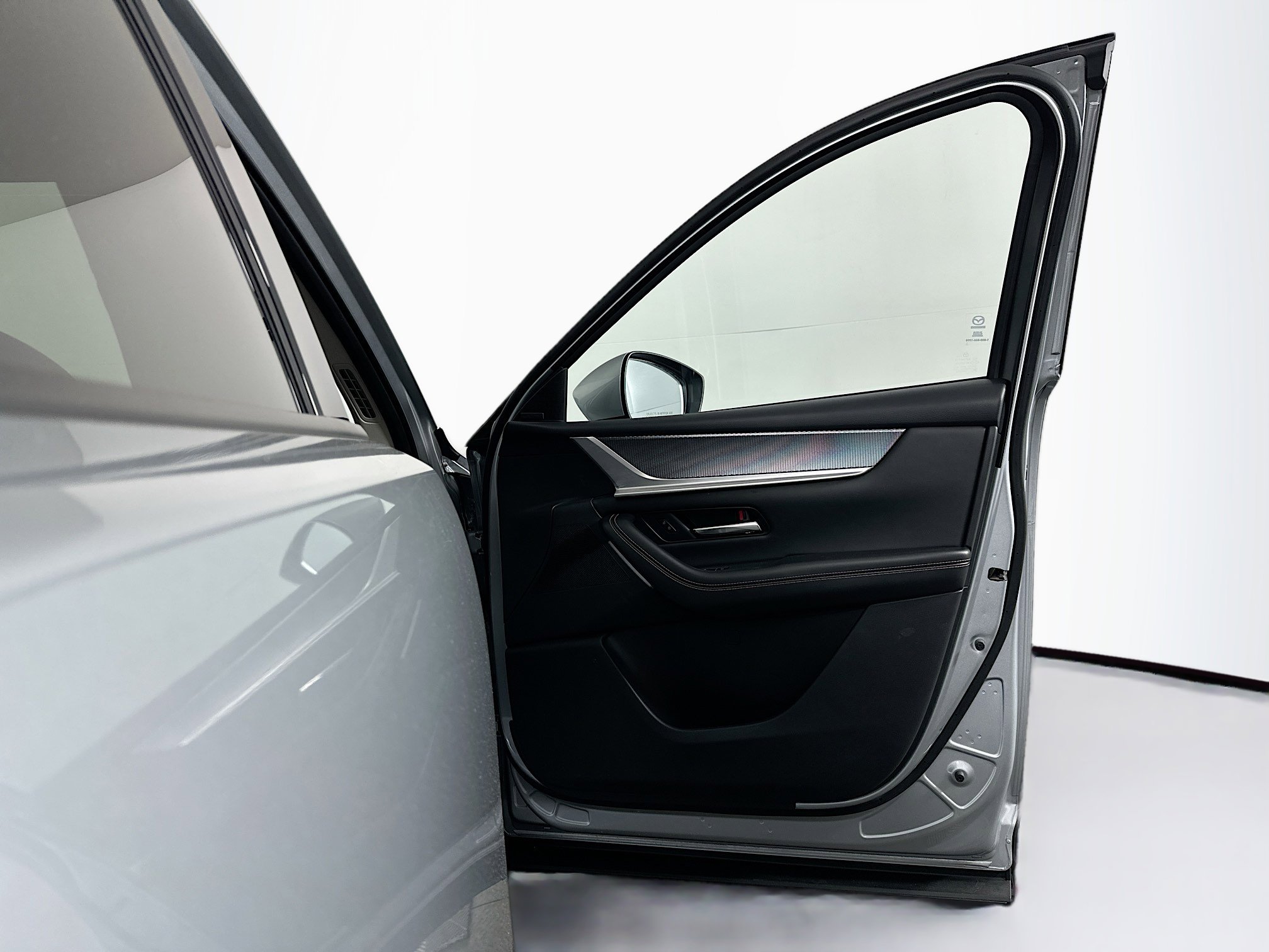 Used 2024 MAZDA CX-90 Plug-In Hybrid w/ Premium Pkg image 35