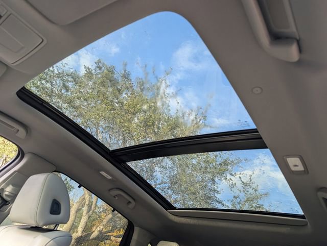 Certified 2023 Acura MDX FWD w/ Technology Package image 21