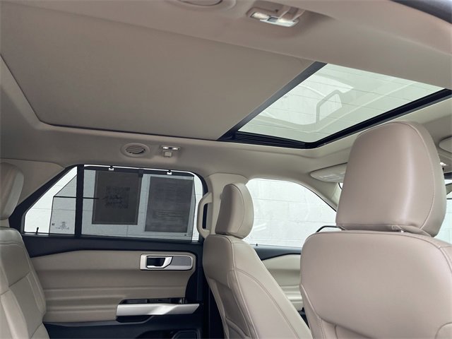 Used 2022 Ford Explorer Limited w/ Equipment Group 301A image 30