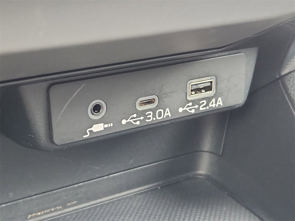Used 2024 Subaru Crosstrek 2.0i Premium image 27