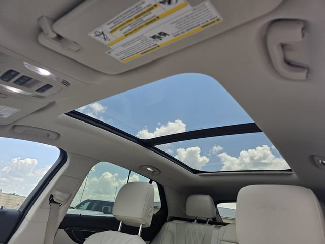 Used 2023 Buick Envision Avenir FWD image 22