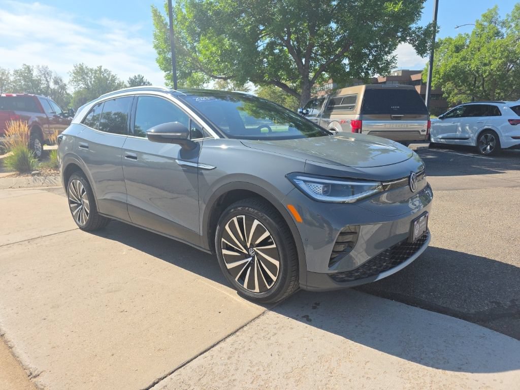 Certified 2023 Volkswagen ID.4 Pro S Plus AWD/4WD image 8