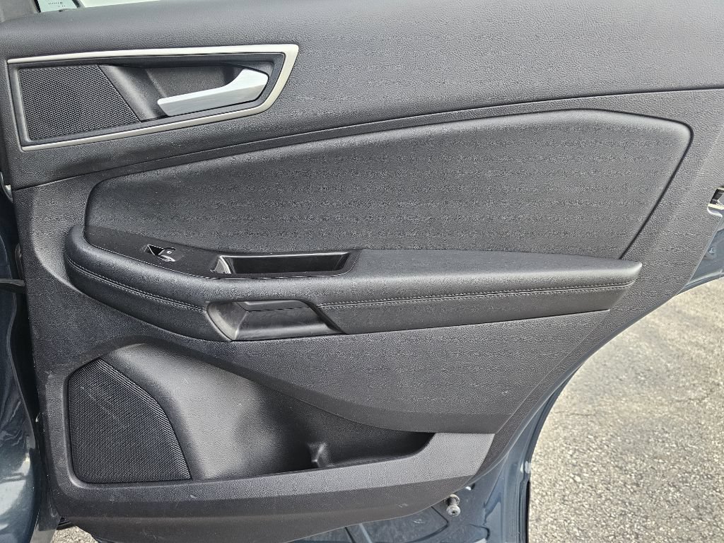 Used 2019 Ford Edge SEL w/ Equipment Group 201A AWD/4WD image 39