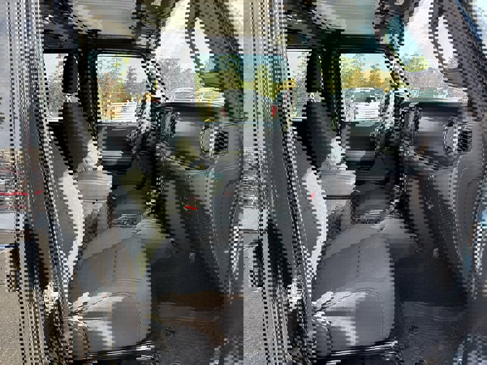 Used 2023 Jeep Wrangler Unlimited w/ 8.4" Radio Group image 32