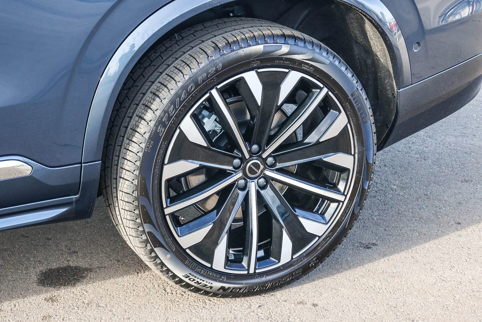 New 2026 Volvo XC90 T8 Ultra w/ Protection Package Premier image 10