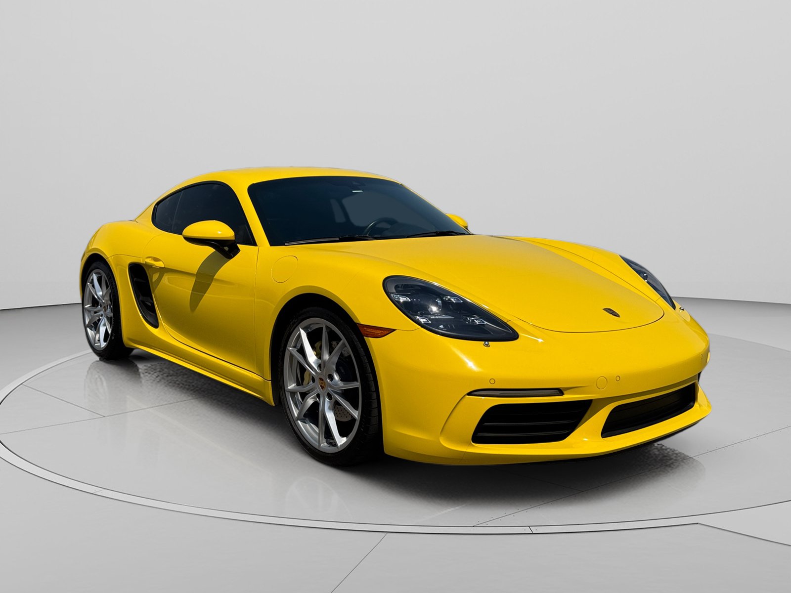 Used 2022 Porsche 718 Cayman RWD image 7