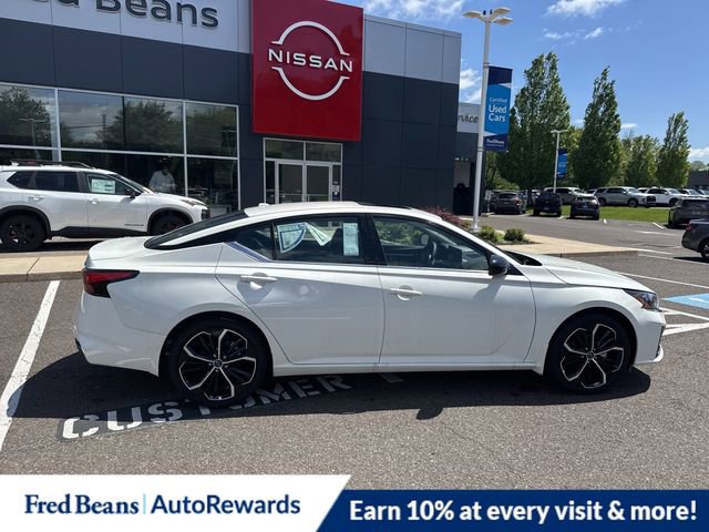 New 2025 Nissan Altima 2.5 SR w/ SR Premium Package image 8