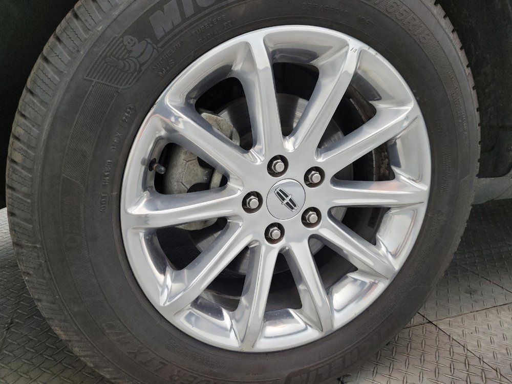 Used 2013 Lincoln MKX FWD image 31