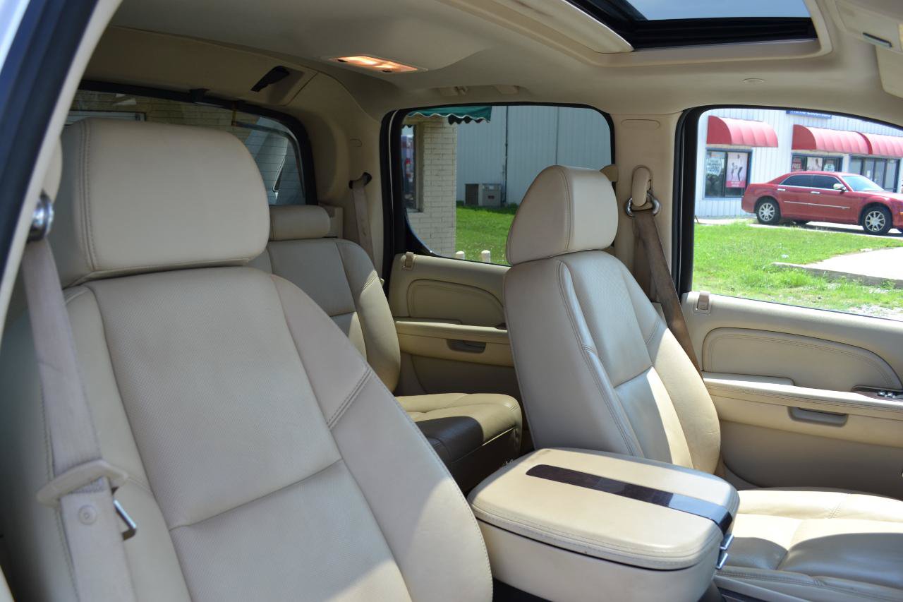 Used 2008 Cadillac Escalade EXT AWD/4WD image 32