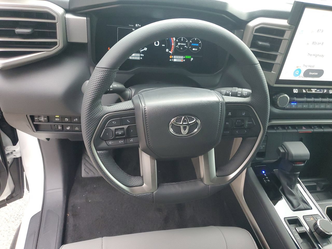 Used 2026 Toyota Sequoia 4WD image 17
