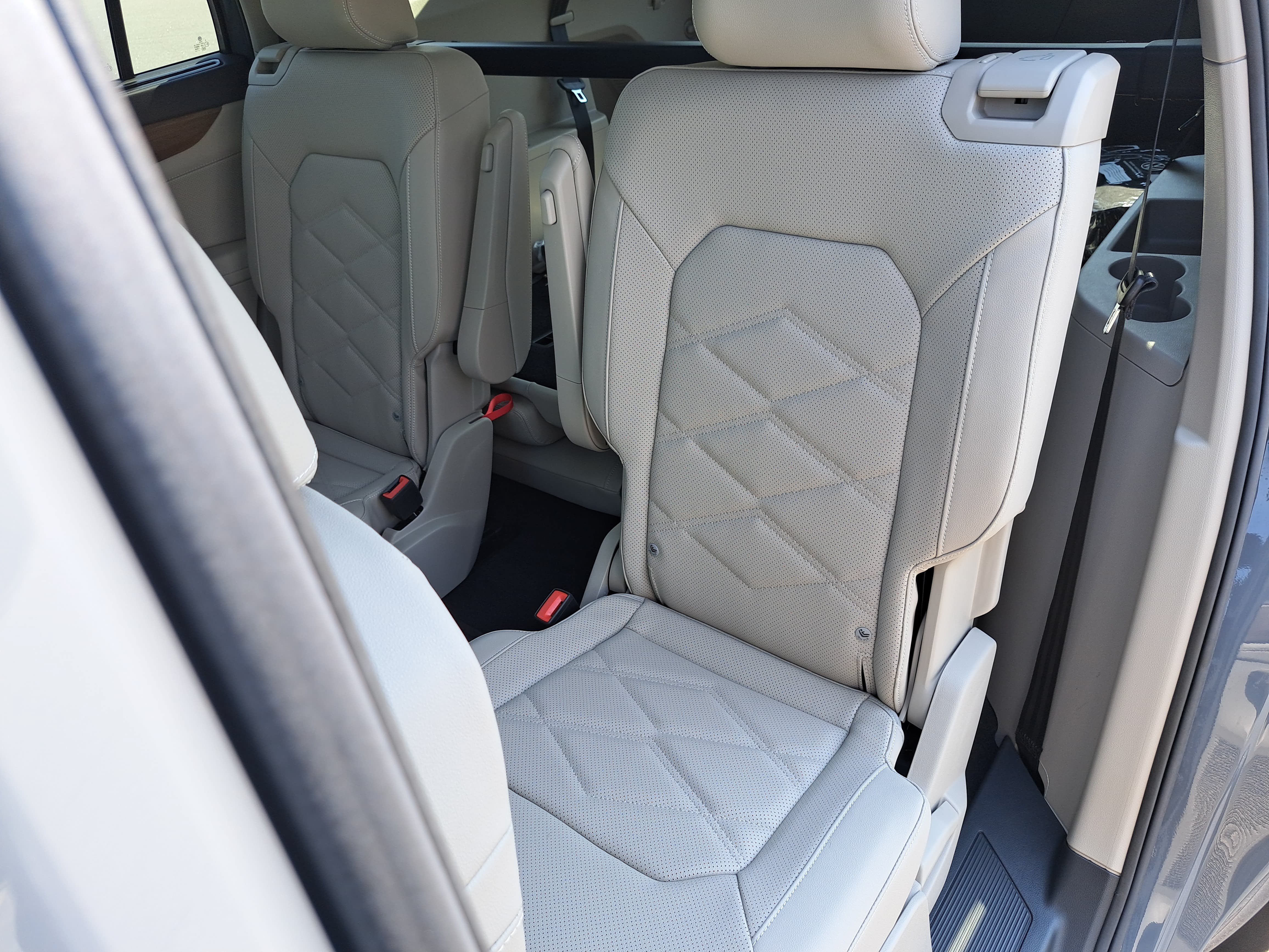 New 2026 Volkswagen Atlas SE FWD image 15