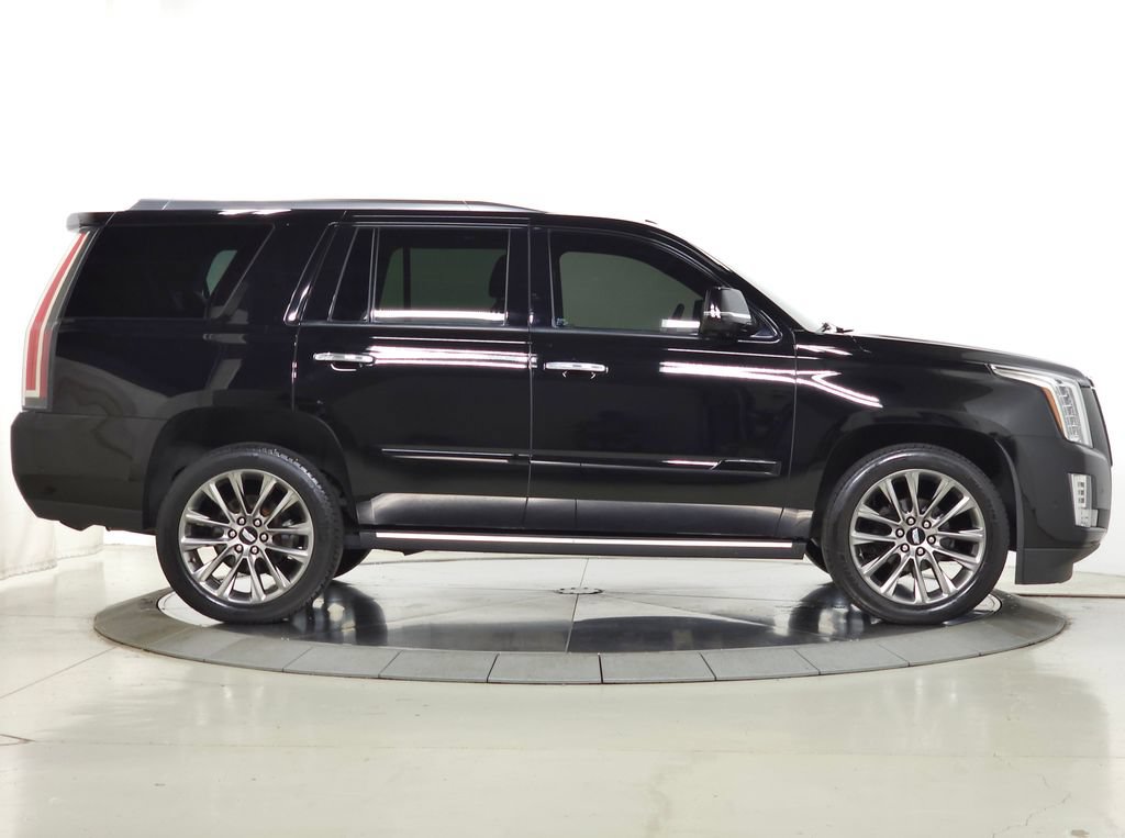 Used 2020 Cadillac Escalade Platinum w/ Escalade Sport Edition AWD/4WD image 10