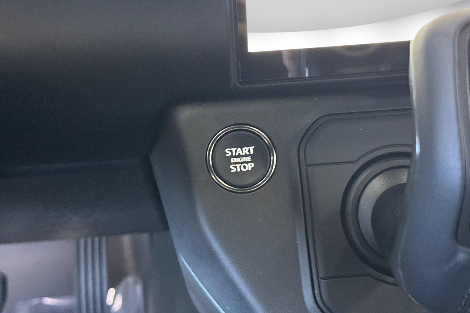 New 2026 Land Rover Defender 110 S AWD/4WD image 16