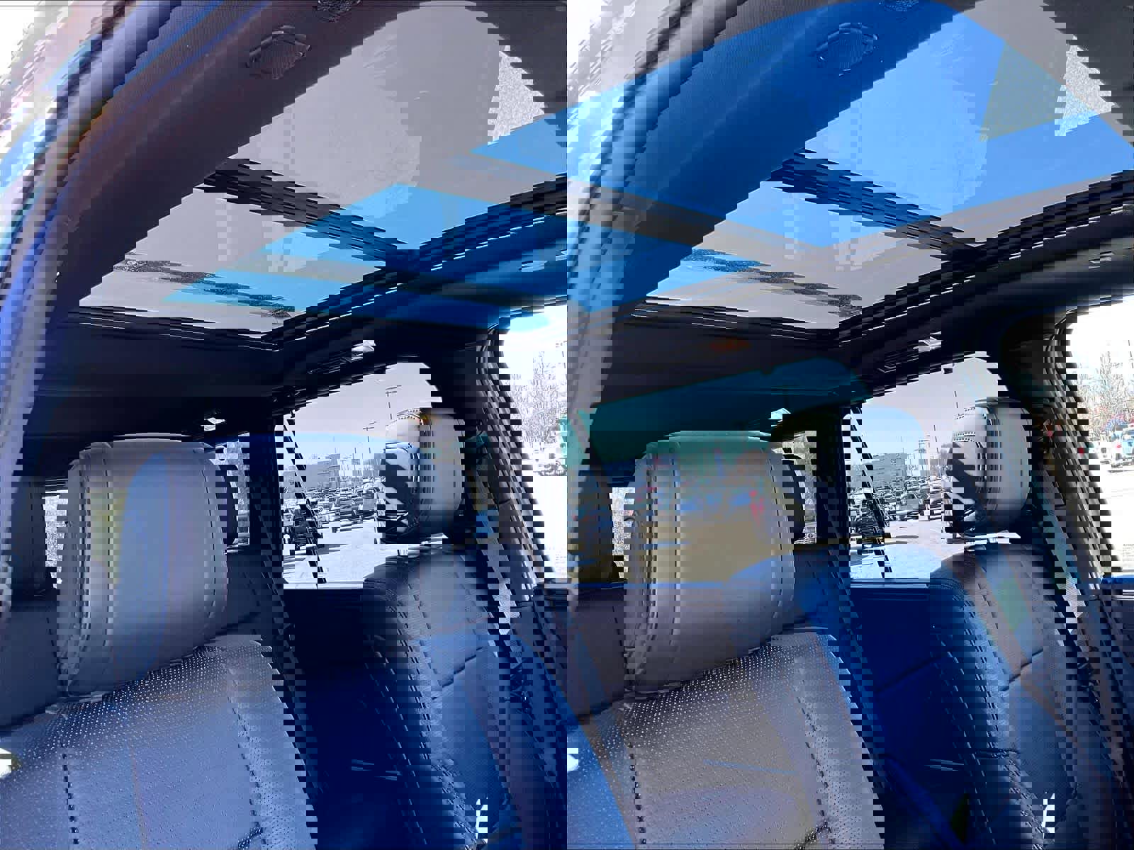 Used 2025 Toyota Sequoia Platinum image 23