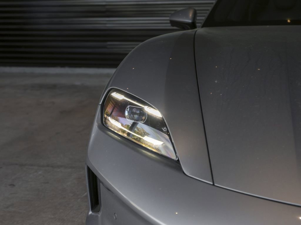 Certified 2025 Porsche Taycan image 11