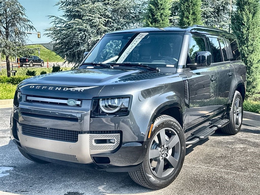 Used 2025 Land Rover Defender 130 X-Dynamic SE