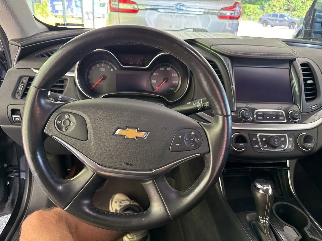 Used 2019 Chevrolet Impala LT FWD image 5