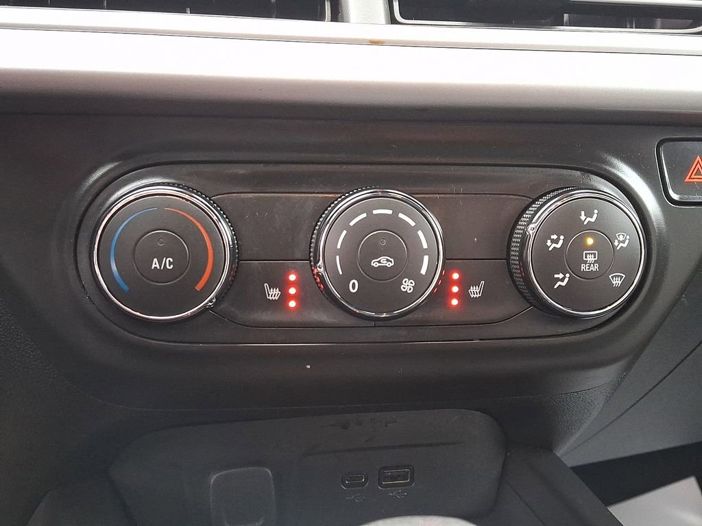 Certified 2024 Chevrolet Trax RS image 16