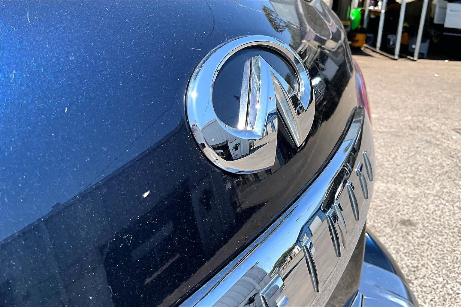 Used 2017 INFINITI QX80 Signature Edition RWD image 34