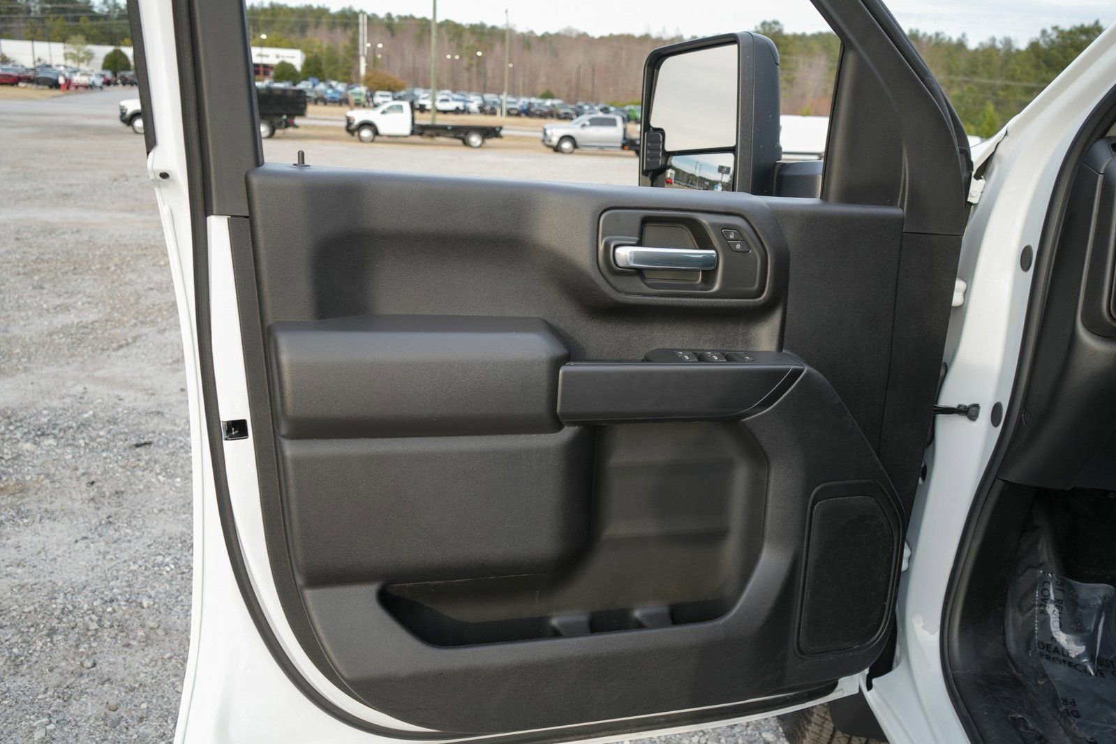 Used 2025 Chevrolet Silverado 3500 W/T image 15