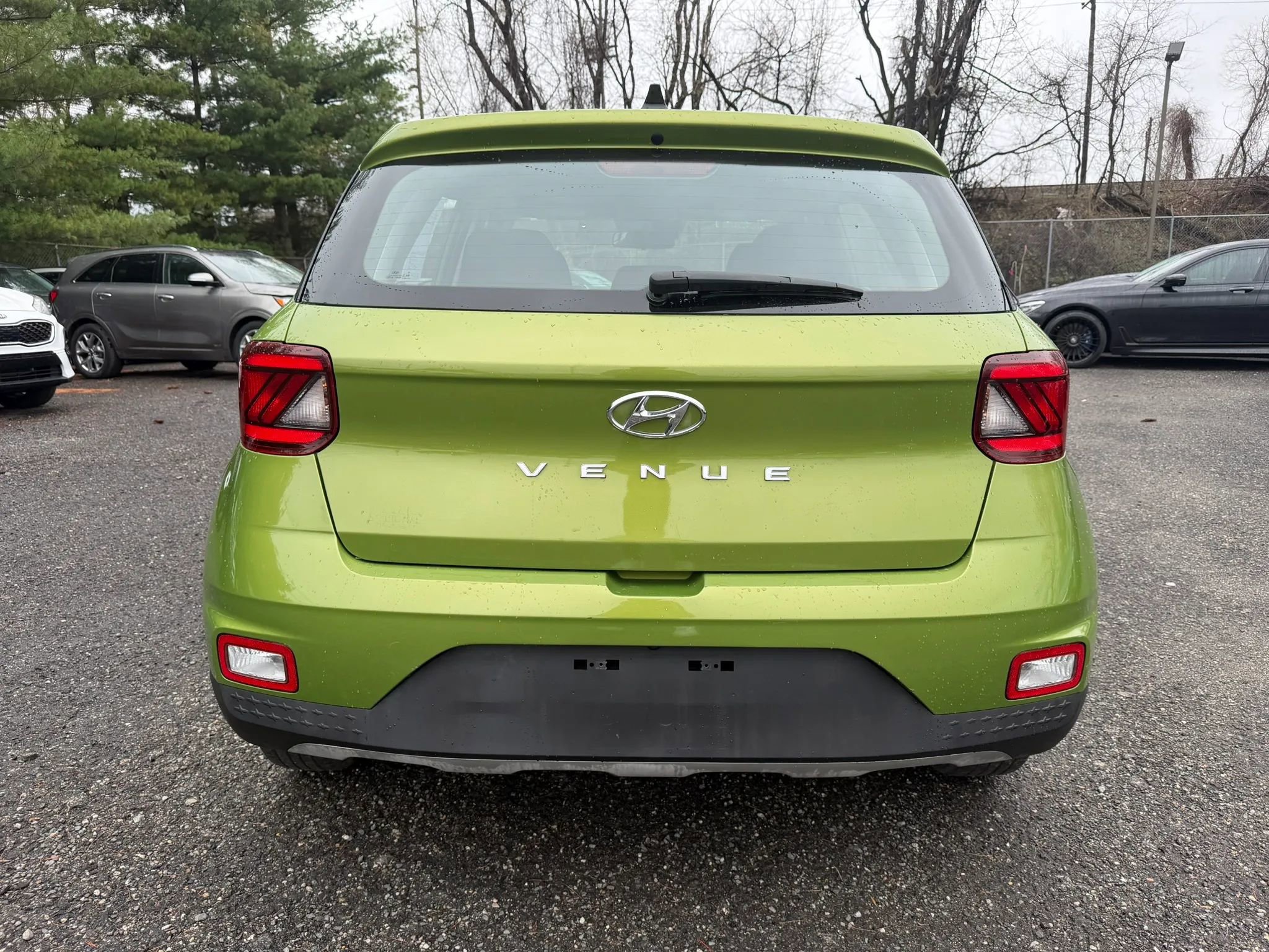 Used 2020 Hyundai Venue SE image 6