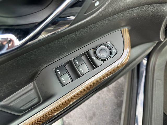 Used 2021 GMC Acadia SLE w/ Driver Convenience Package image 20