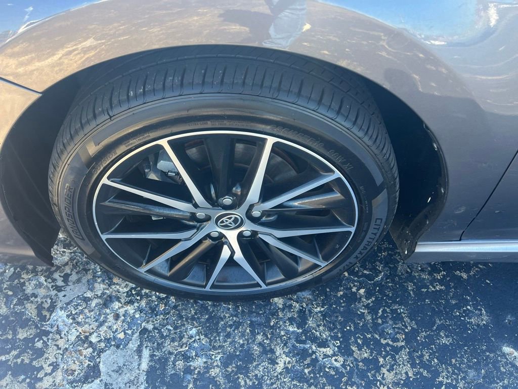 Used 2022 Toyota Camry SE image 9