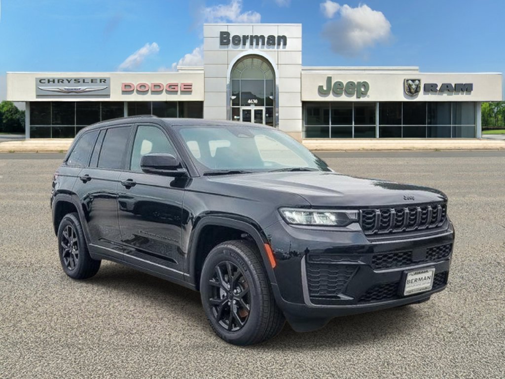 New 2026 Jeep Grand Cherokee Altitude AWD/4WD image 7