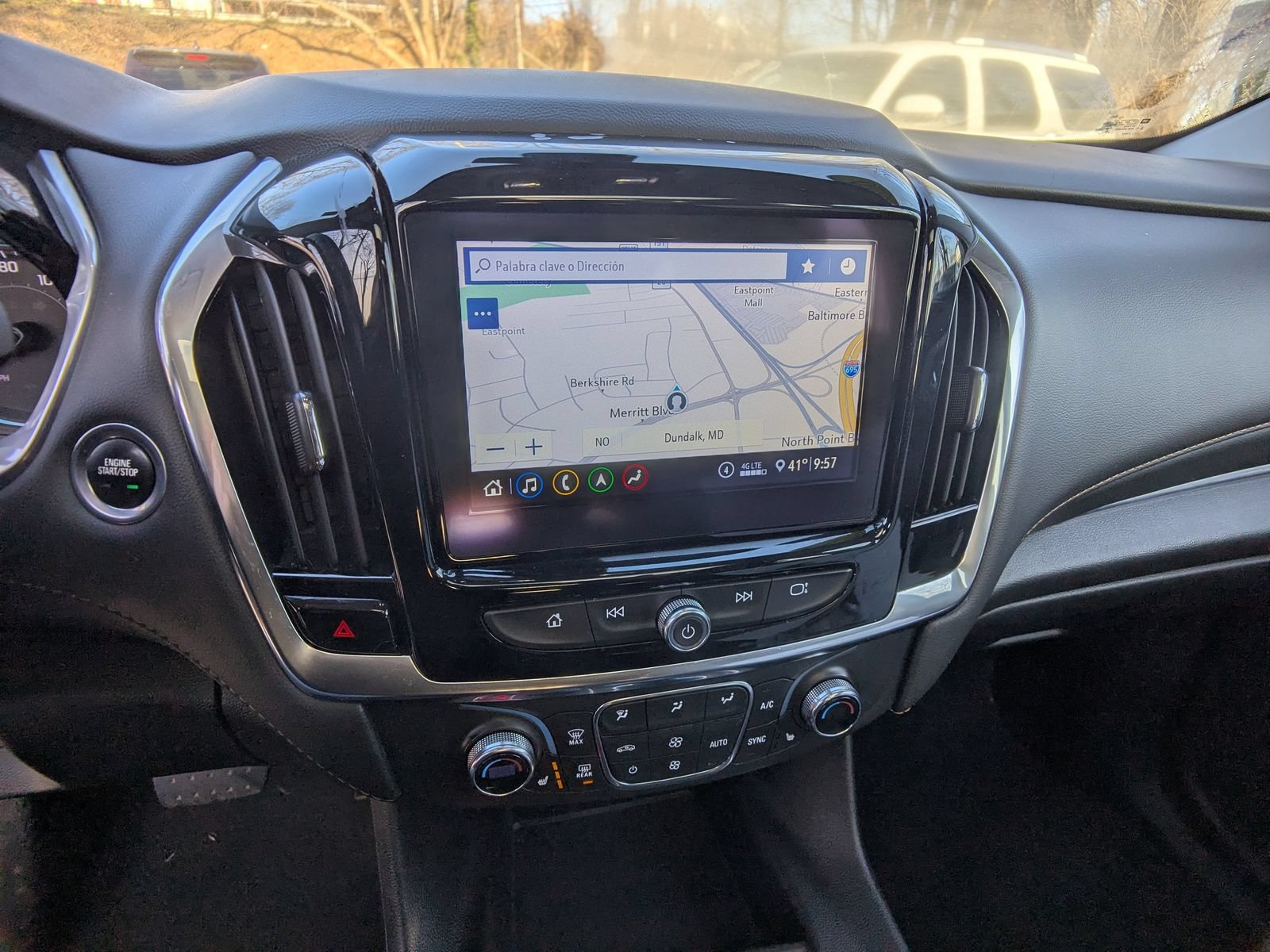 Used 2020 Chevrolet Traverse LT w/ LT Premium Package AWD/4WD image 23