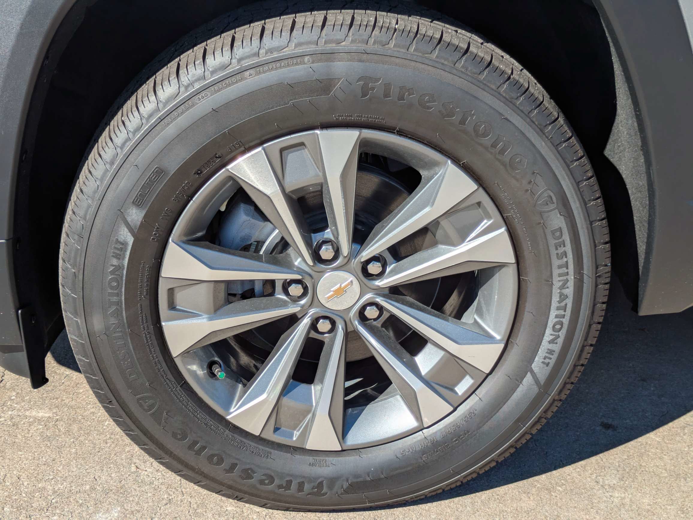 New 2027 Chevrolet Equinox LT FWD image 31